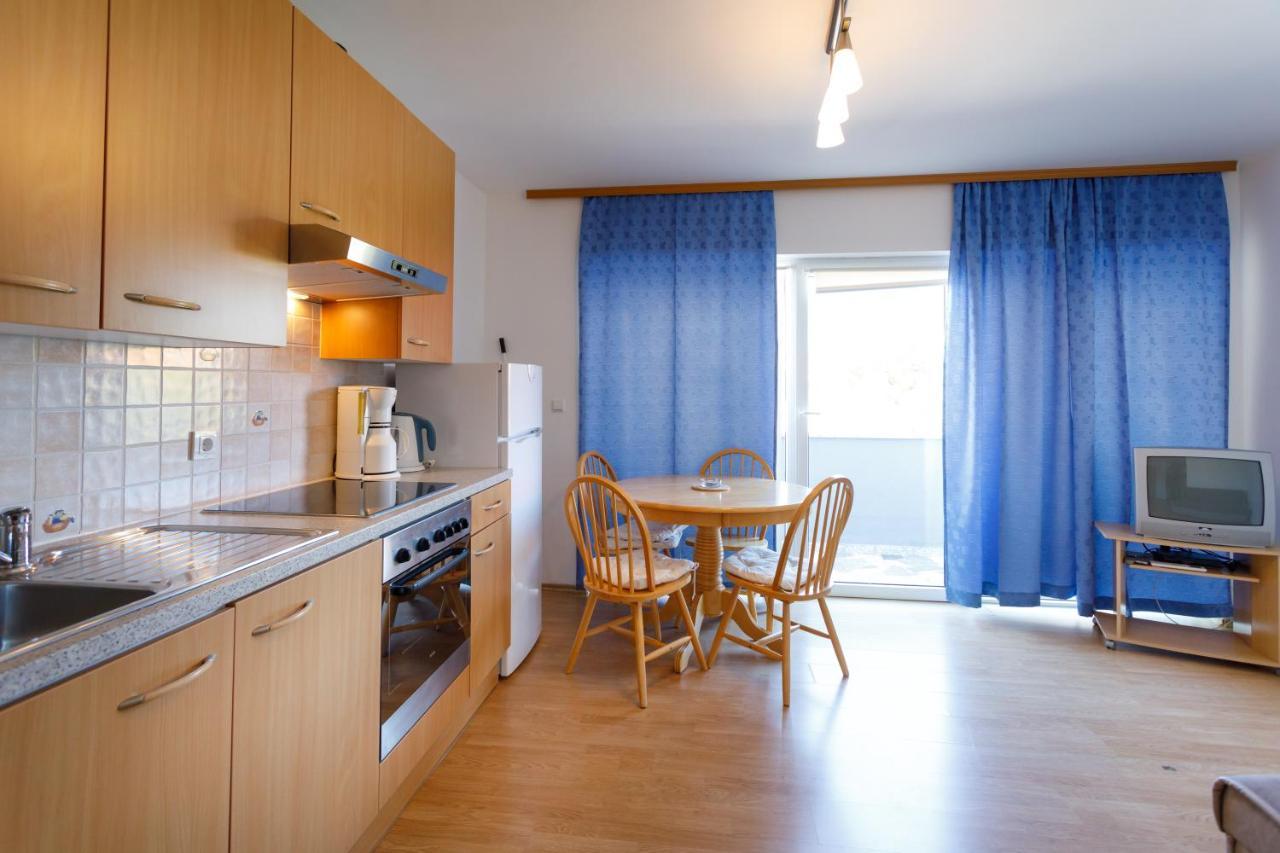 Apartments Lacic Krk Town Kültér fotó