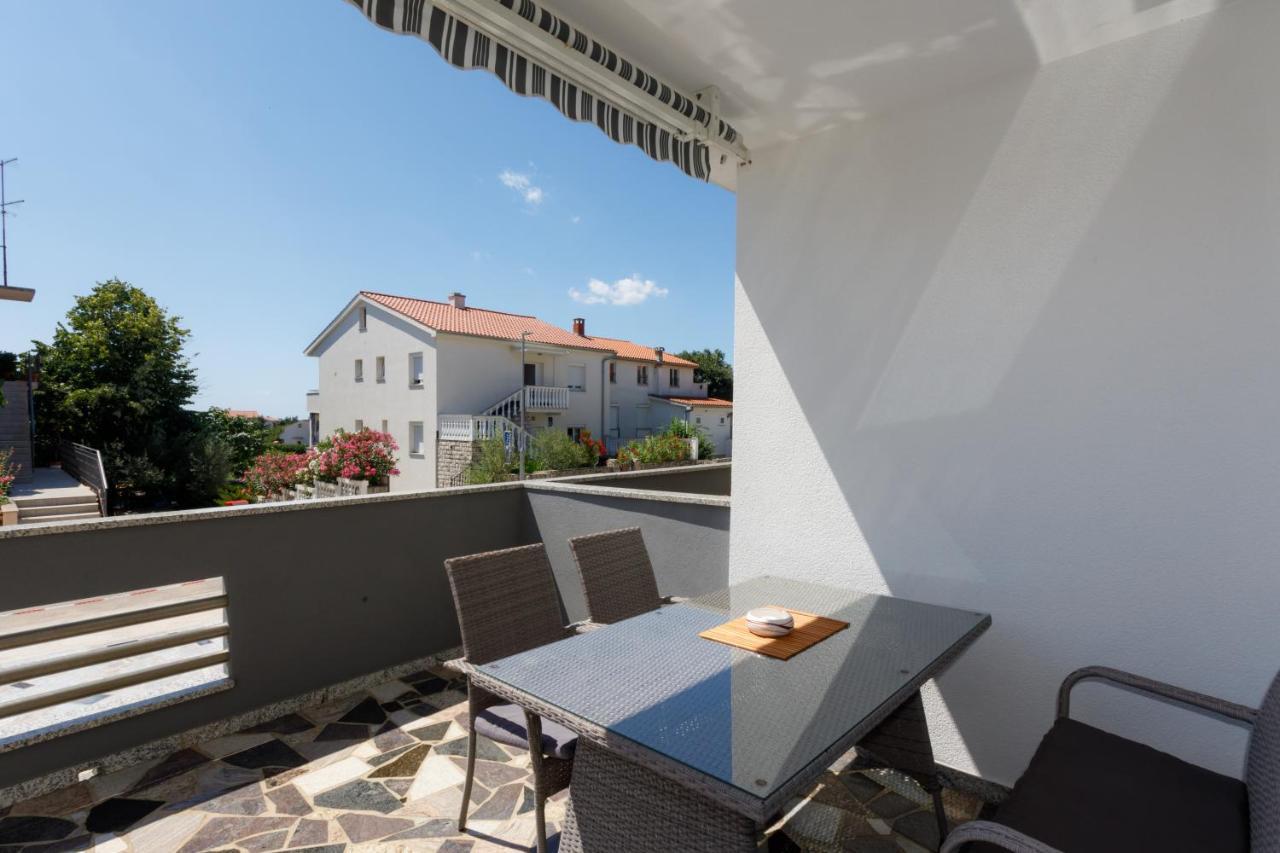 Apartments Lacic Krk Town Kültér fotó