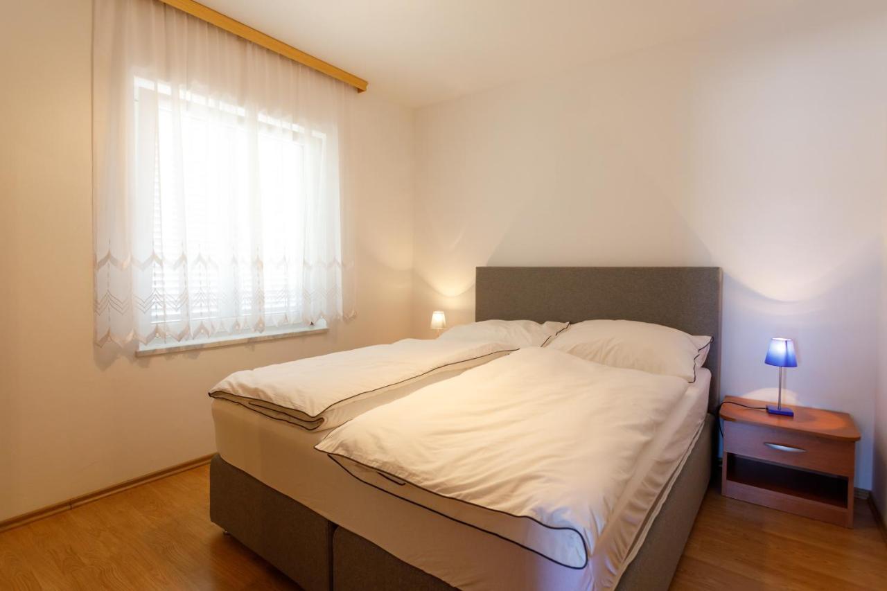 Apartments Lacic Krk Town Kültér fotó