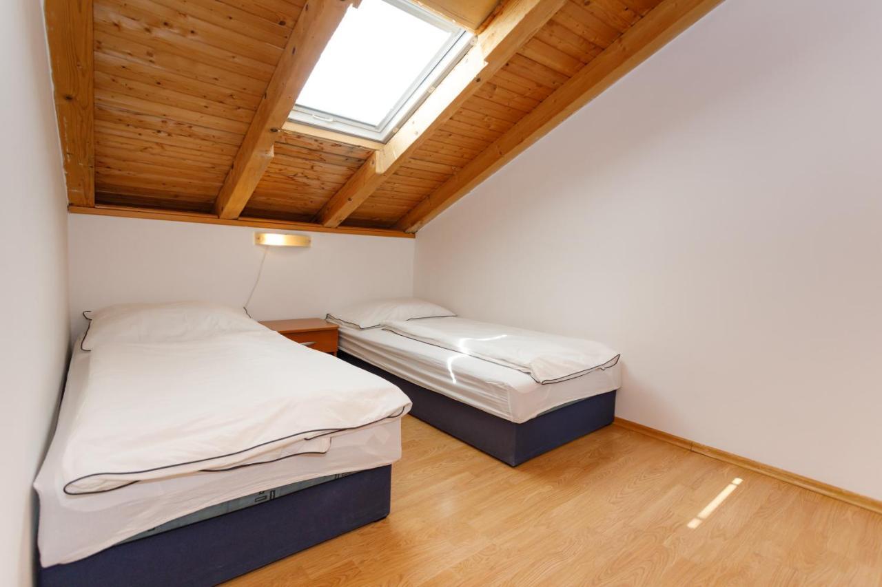Apartments Lacic Krk Town Kültér fotó