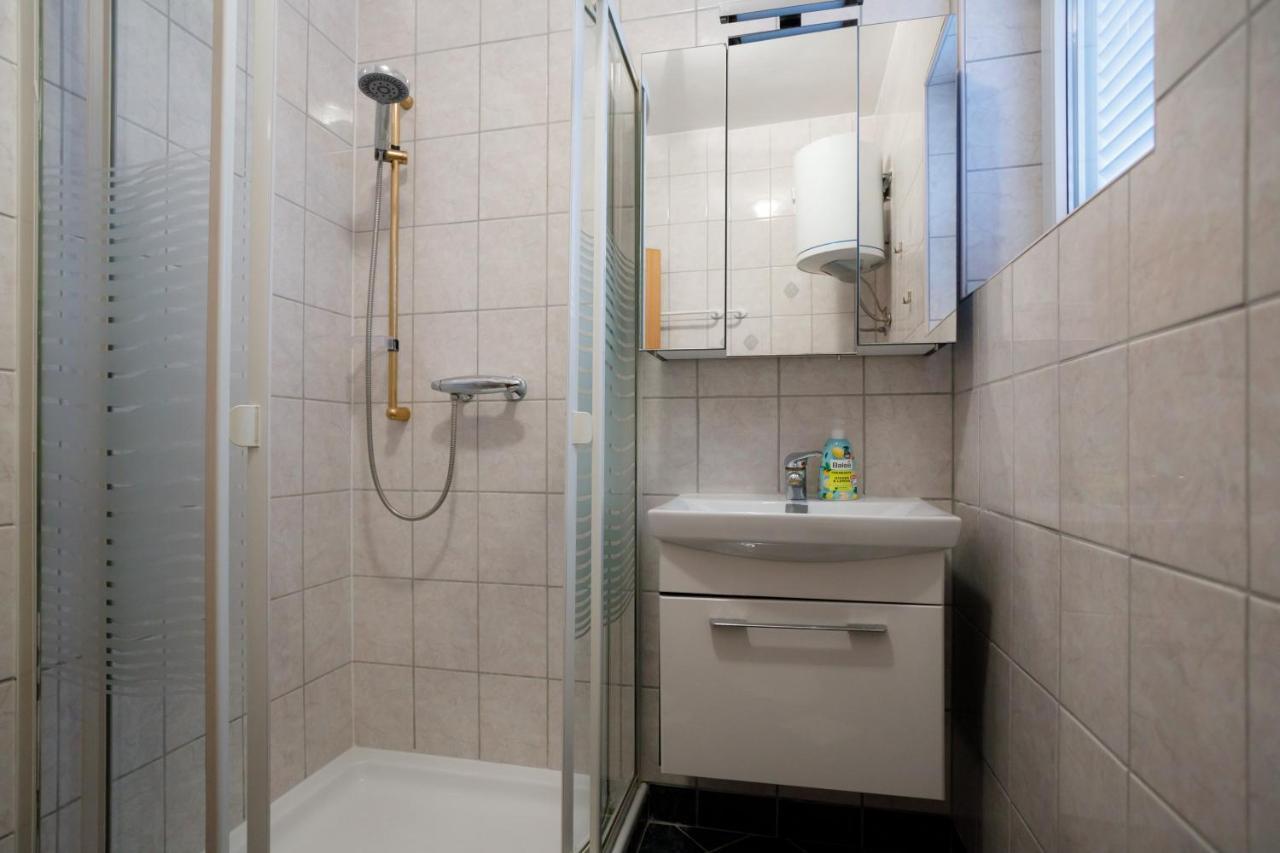 Apartments Lacic Krk Town Kültér fotó