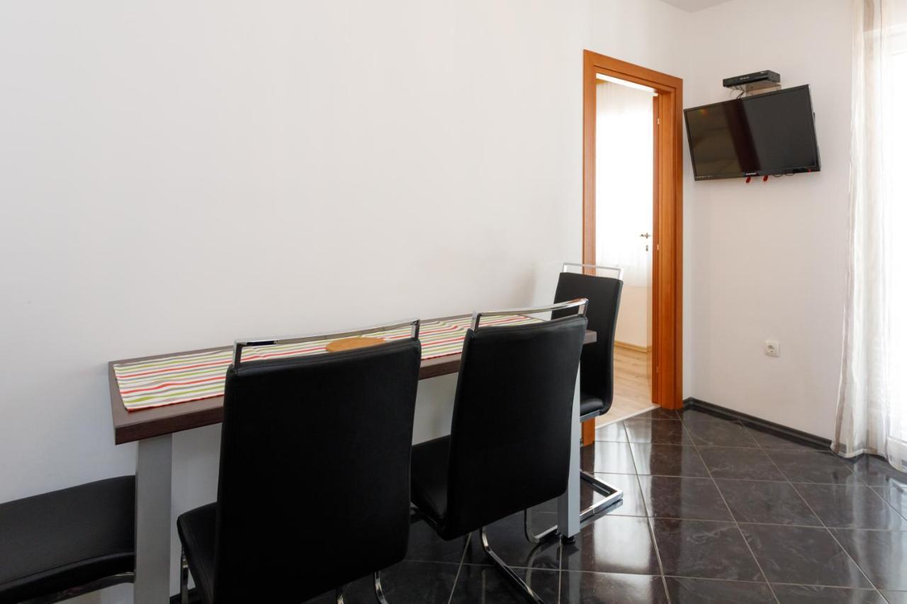 Apartments Lacic Krk Town Kültér fotó