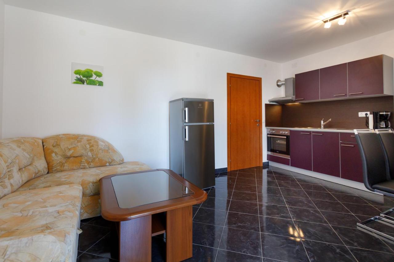 Apartments Lacic Krk Town Kültér fotó