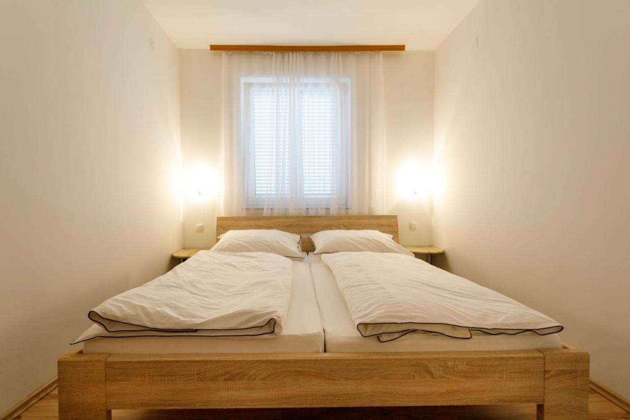 Apartments Lacic Krk Town Kültér fotó