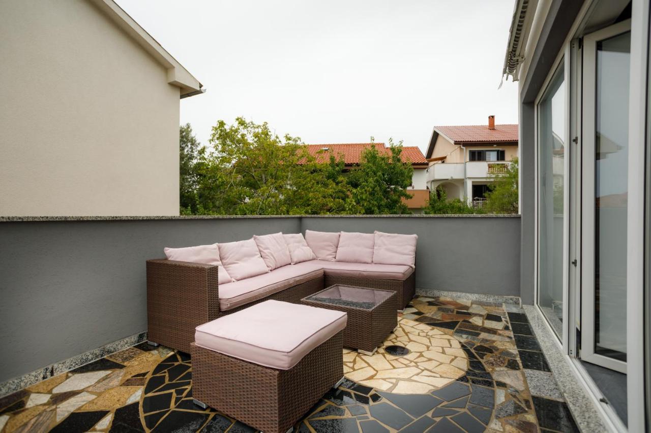 Apartments Lacic Krk Town Kültér fotó