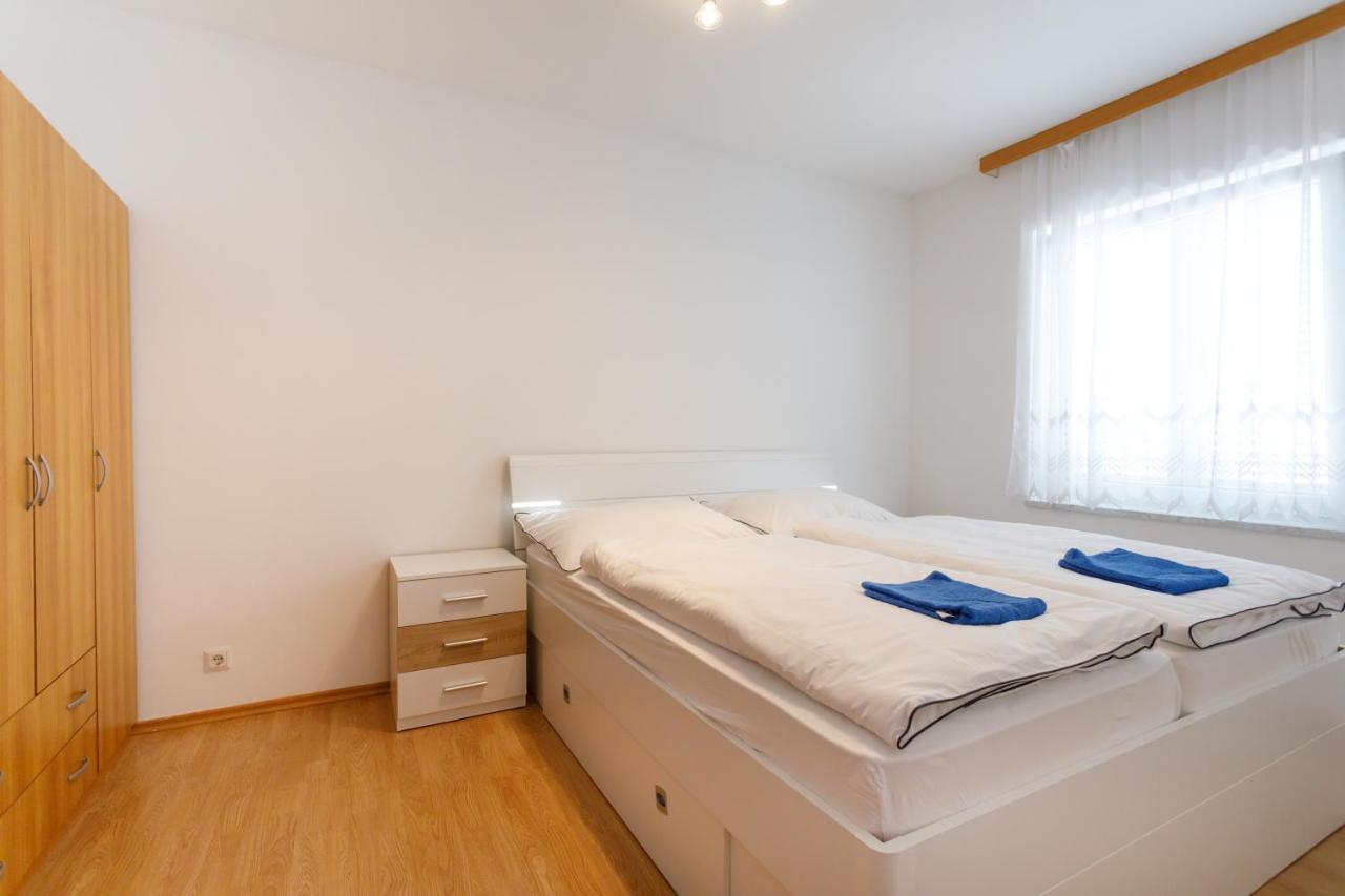 Apartments Lacic Krk Town Kültér fotó